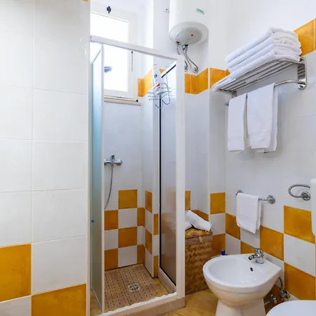 Lägenhet Finestra Sul Mare Con Parcheggio Privato E A-c