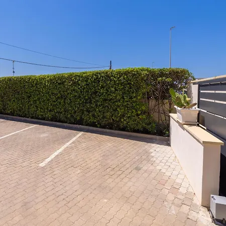 Finestra Sul Mare Con Parcheggio Privato E A-c Rivabella