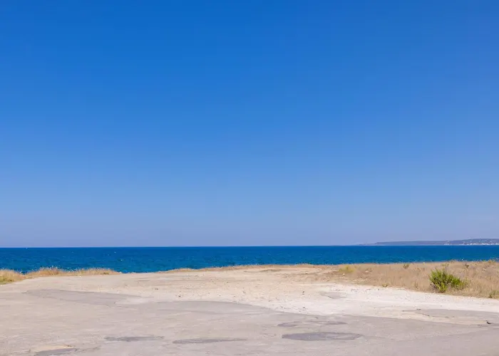 Finestra Sul Mare Con Parcheggio Privato E A-c דירה *